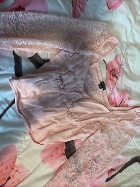 Delicate Pink Coquette Lace-Sleeve Crop Top Wild Fable Size S